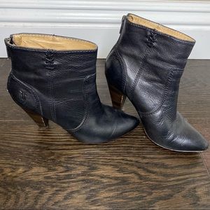 Frye Regina Heel Booties